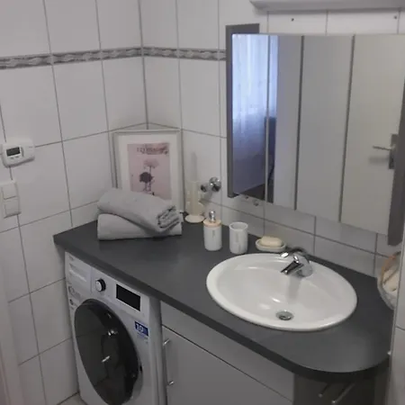 Gemuetliches 1-zimmer-wohnung *